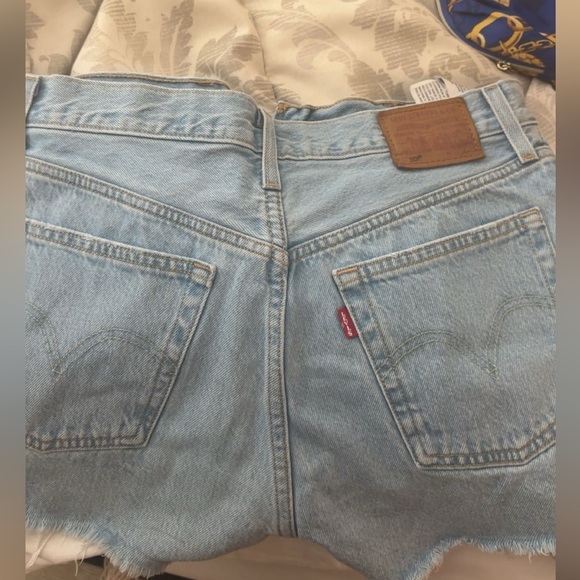 Levi 501 Jean Shorts - Picture 1 of 2